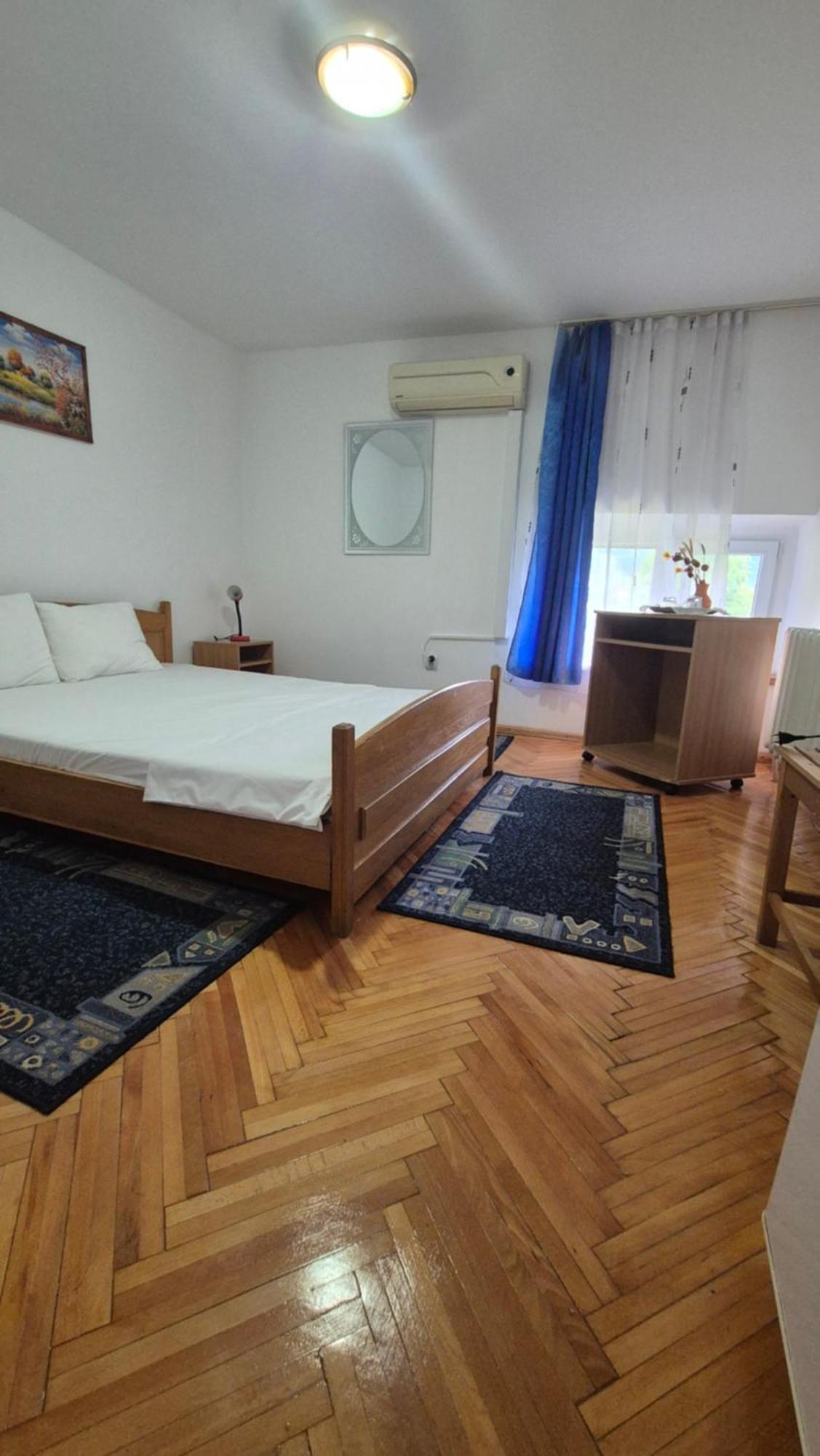 Vila Crinilor Călimăneşti 外观 照片